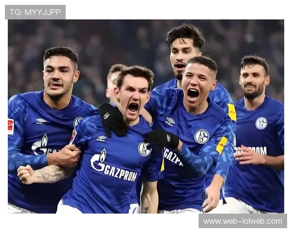 卡尔入选最佳阵容再显锋芒远射破门助球队击败布鲁日 卡尔入选最佳阵容再显锋芒远射破门助球队击败布鲁日